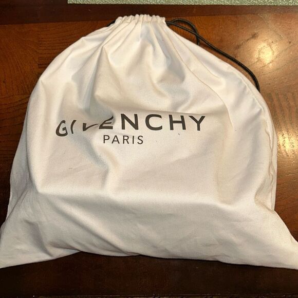 Authentic Givenchy Black Leather Top Handle Crossbody Mini Bag - Picture 7 of 17